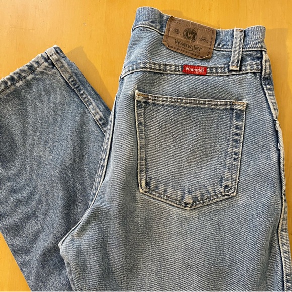 {Wrangler} Men’s Jeans - Picture 2 of 11